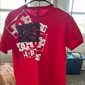 DC shirt size MEDIUM
